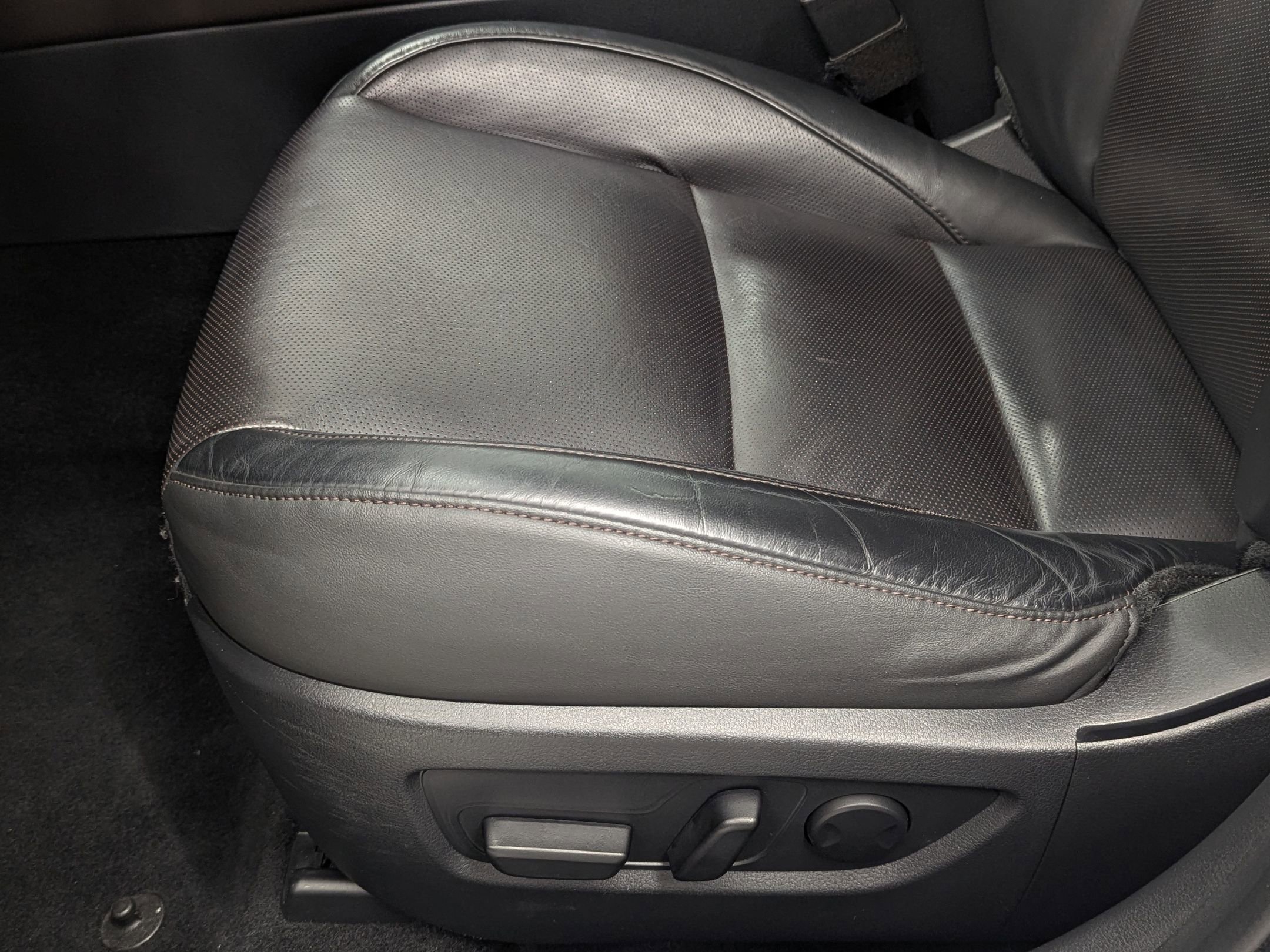 Used 2020 MAZDA CX-30 AWD w/ Premium Package image 11