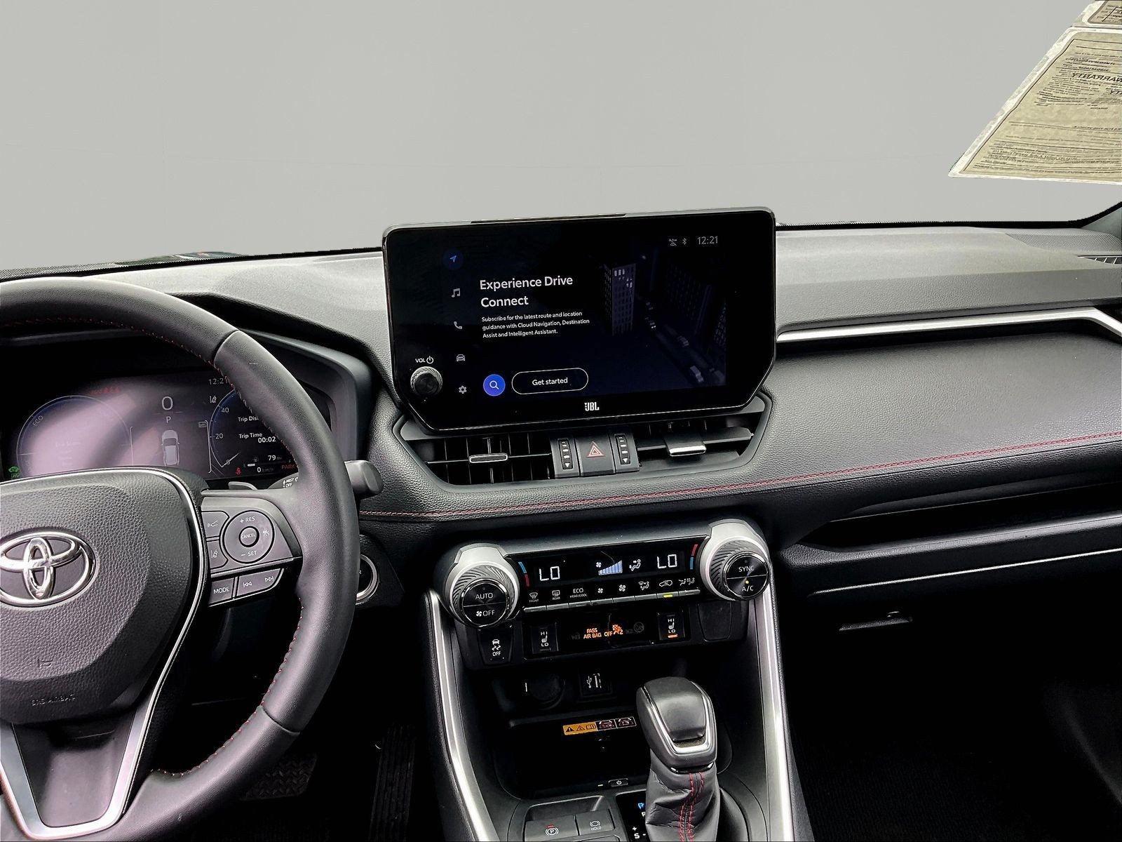 Used 2025 Toyota RAV4 XSE w/ Weather Package AWD/4WD image 9
