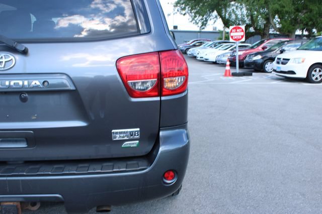 Used 2014 Toyota Sequoia SR5 w/ Premium Package AWD/4WD image 42