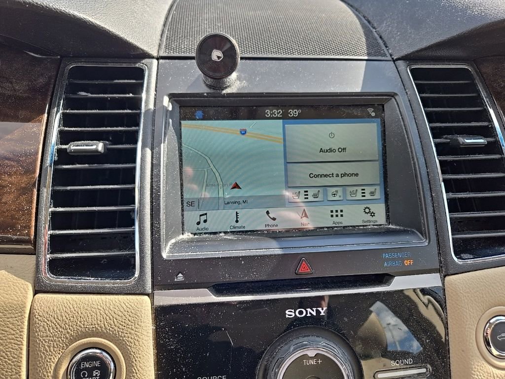 Used 2018 Ford Taurus Limited image 16