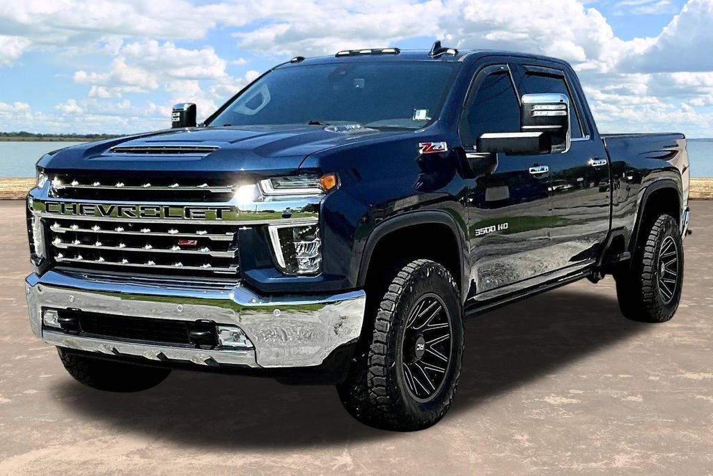 Used 2023 Chevrolet Silverado 3500 LTZ AWD/4WD image 4
