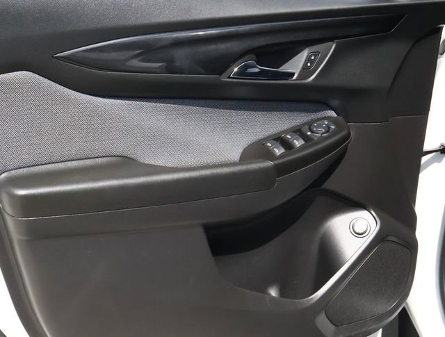 Used 2025 Chevrolet TrailBlazer LT w/ Convenience Package image 14