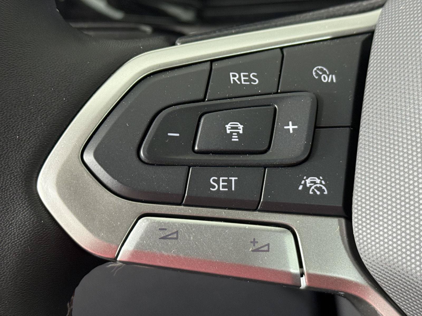 New 2027 Volkswagen Taos S FWD image 25
