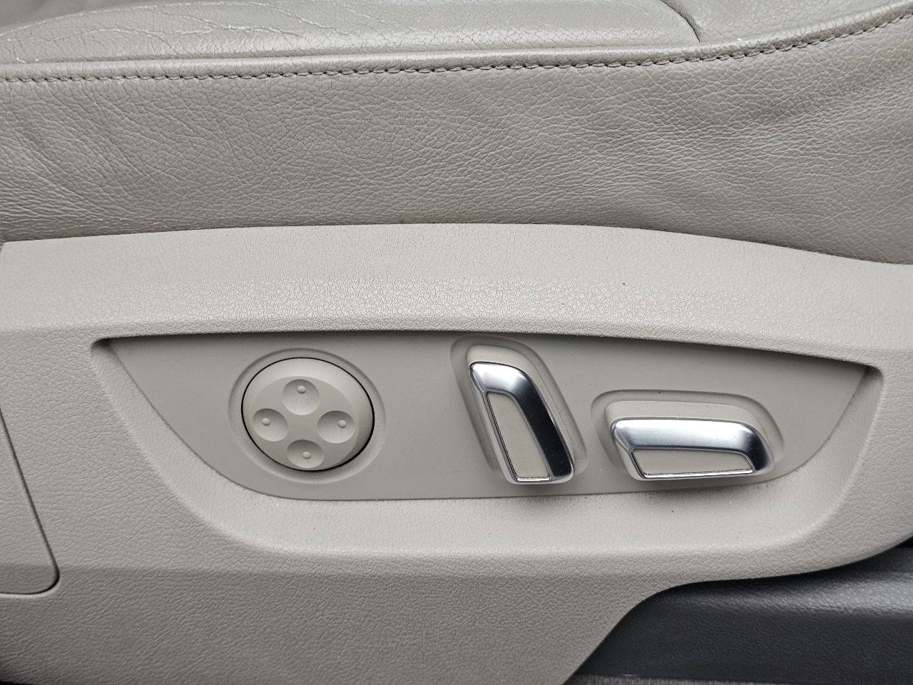 Used 2013 Audi Q7 TDI Premium Plus w/ Warm Weather Pkg image 59