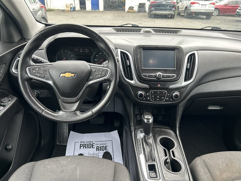 Used 2018 Chevrolet Equinox LT AWD/4WD image 11