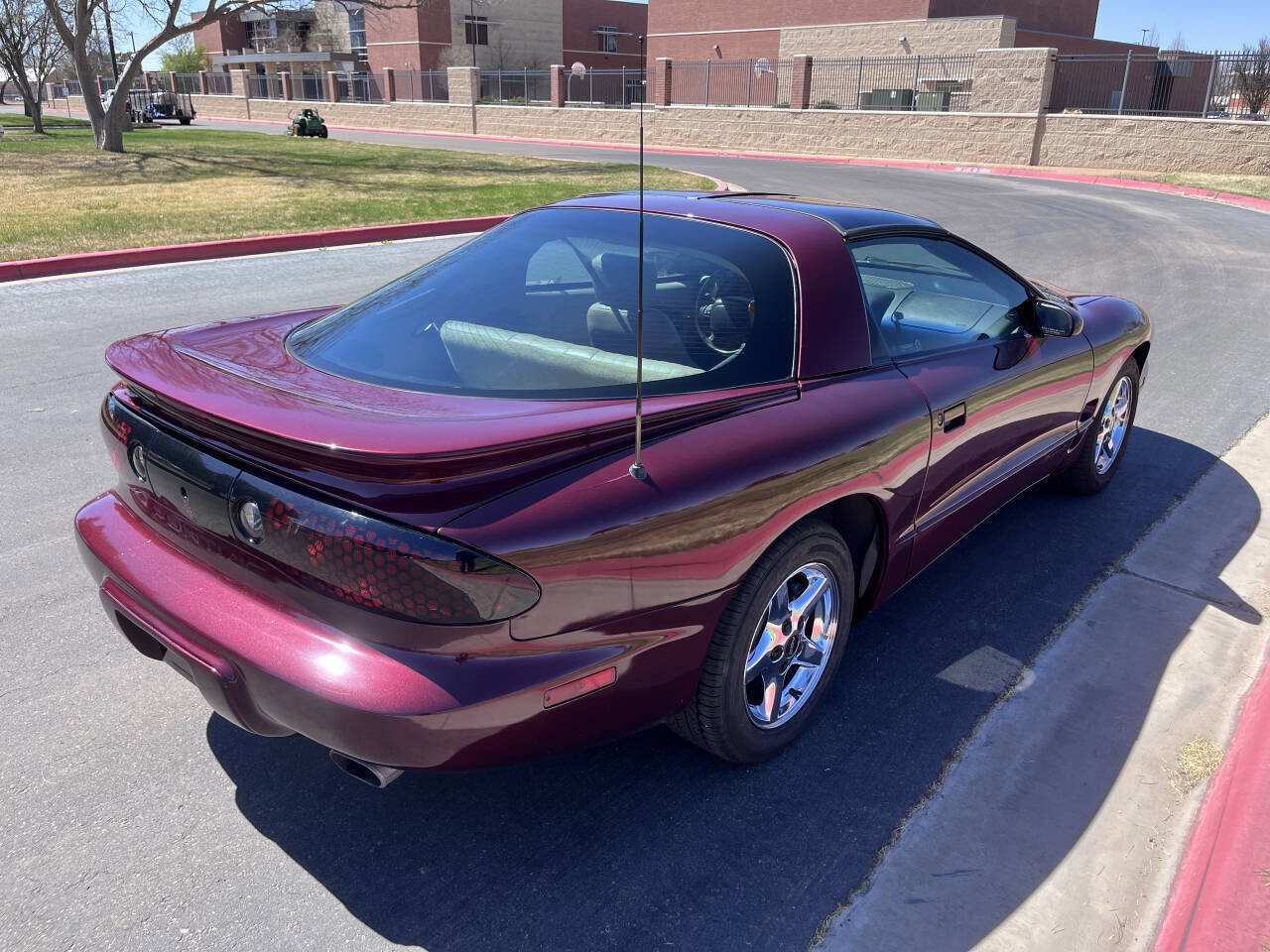 Used 2000 Pontiac Firebird Formula w/ Opt Pkg image 7