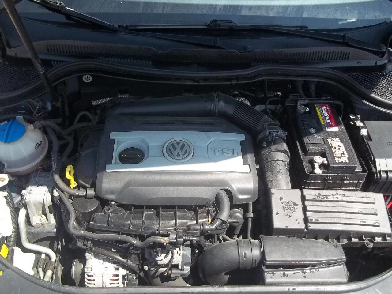 Used 2014 Volkswagen CC Executive image 10