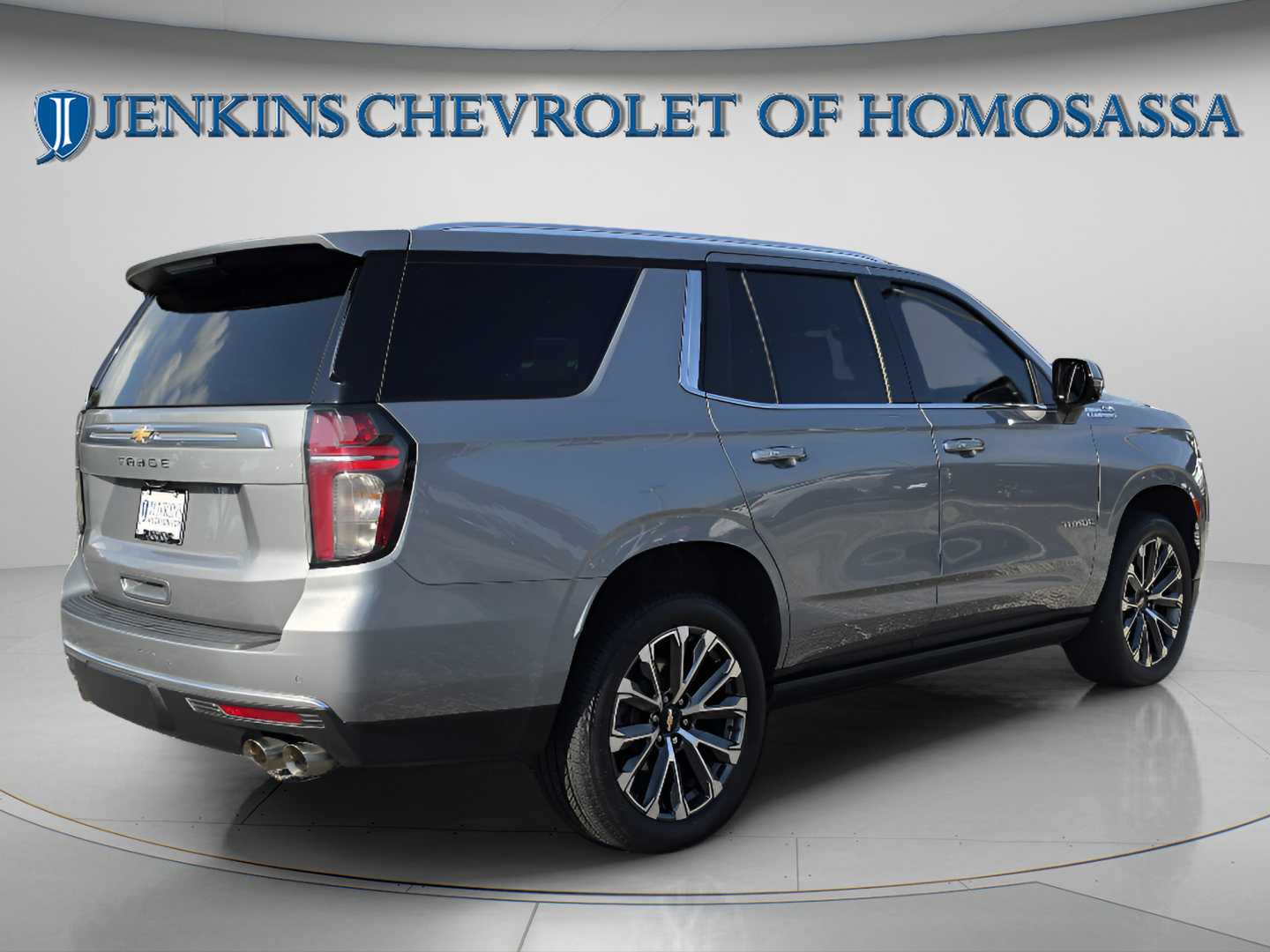 Used 2024 Chevrolet Tahoe High Country w/ LPO, Illumination Package AWD/4WD image 5