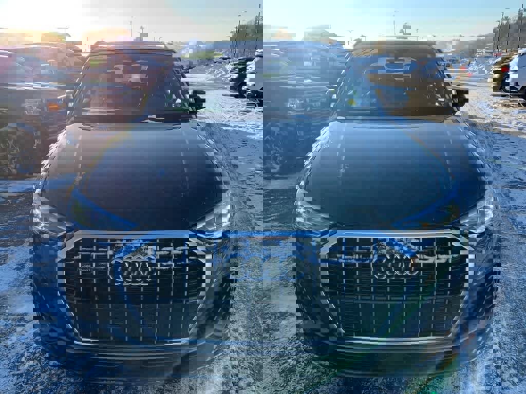 Used 2024 Audi Q3 2.0T Premium image 9