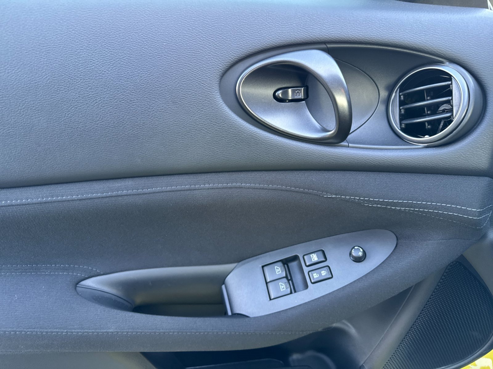 Certified 2024 Nissan Z Sport w/ Floor Mat Package image 10