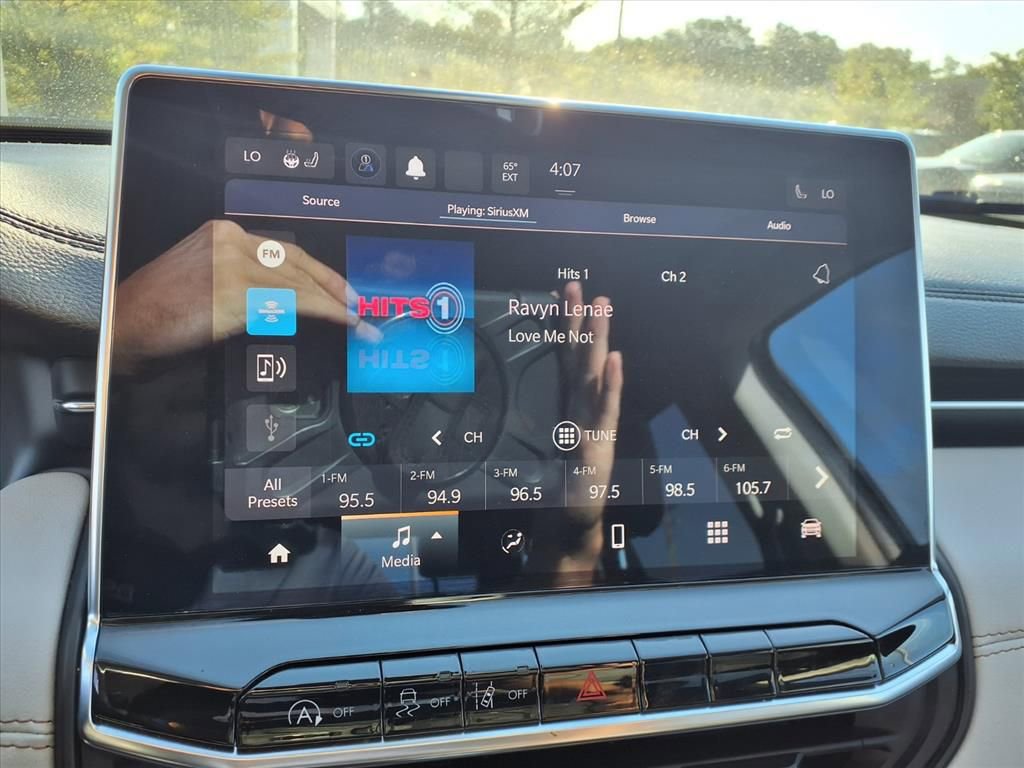 Certified 2022 Jeep Compass Limited image 14