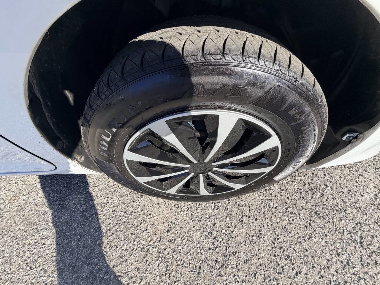 Used 2017 Toyota Camry LE image 39