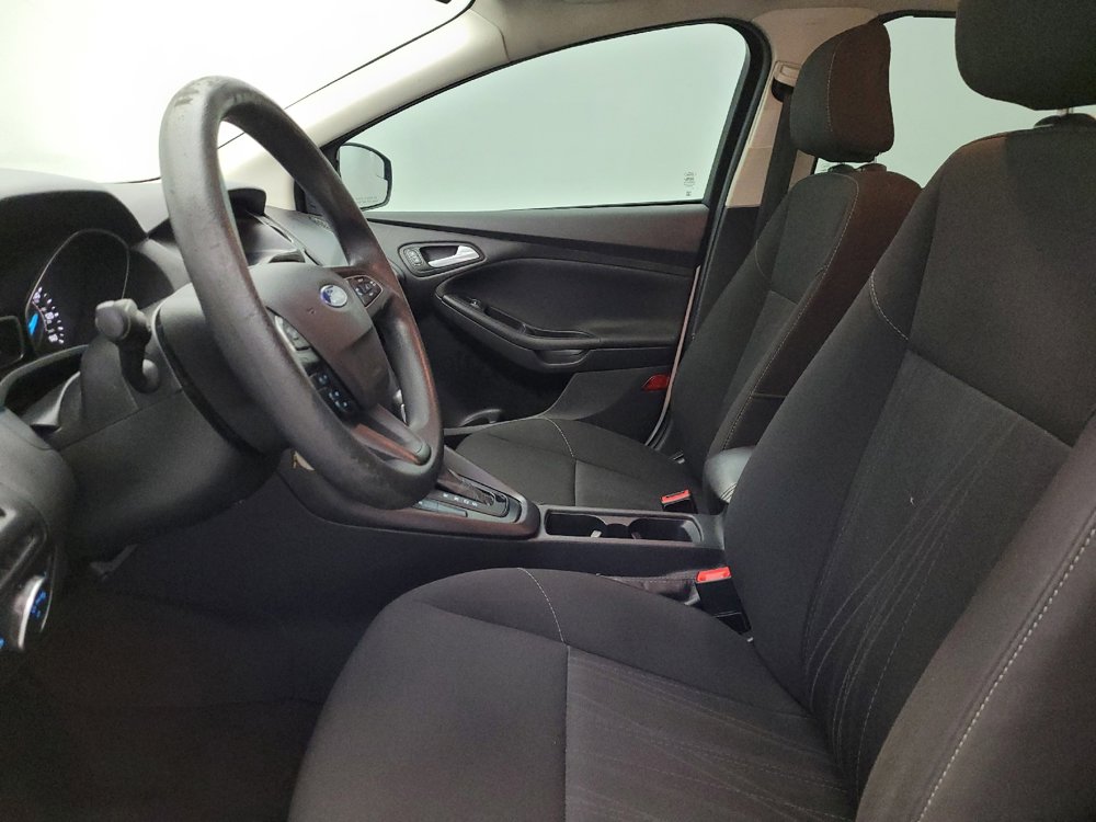Used 2018 Ford Focus SE image 17