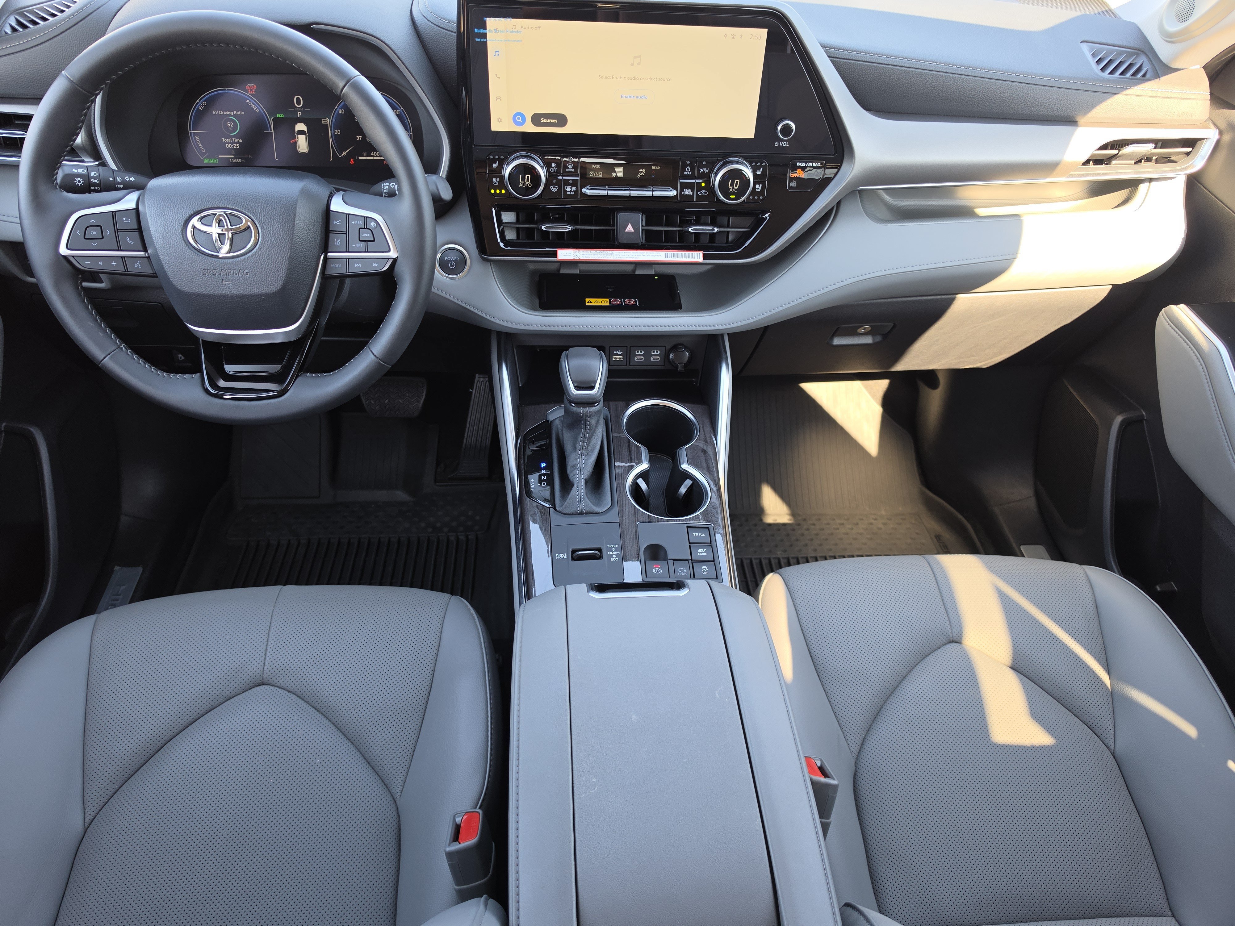 Certified 2026 Toyota Highlander Limited AWD/4WD image 8