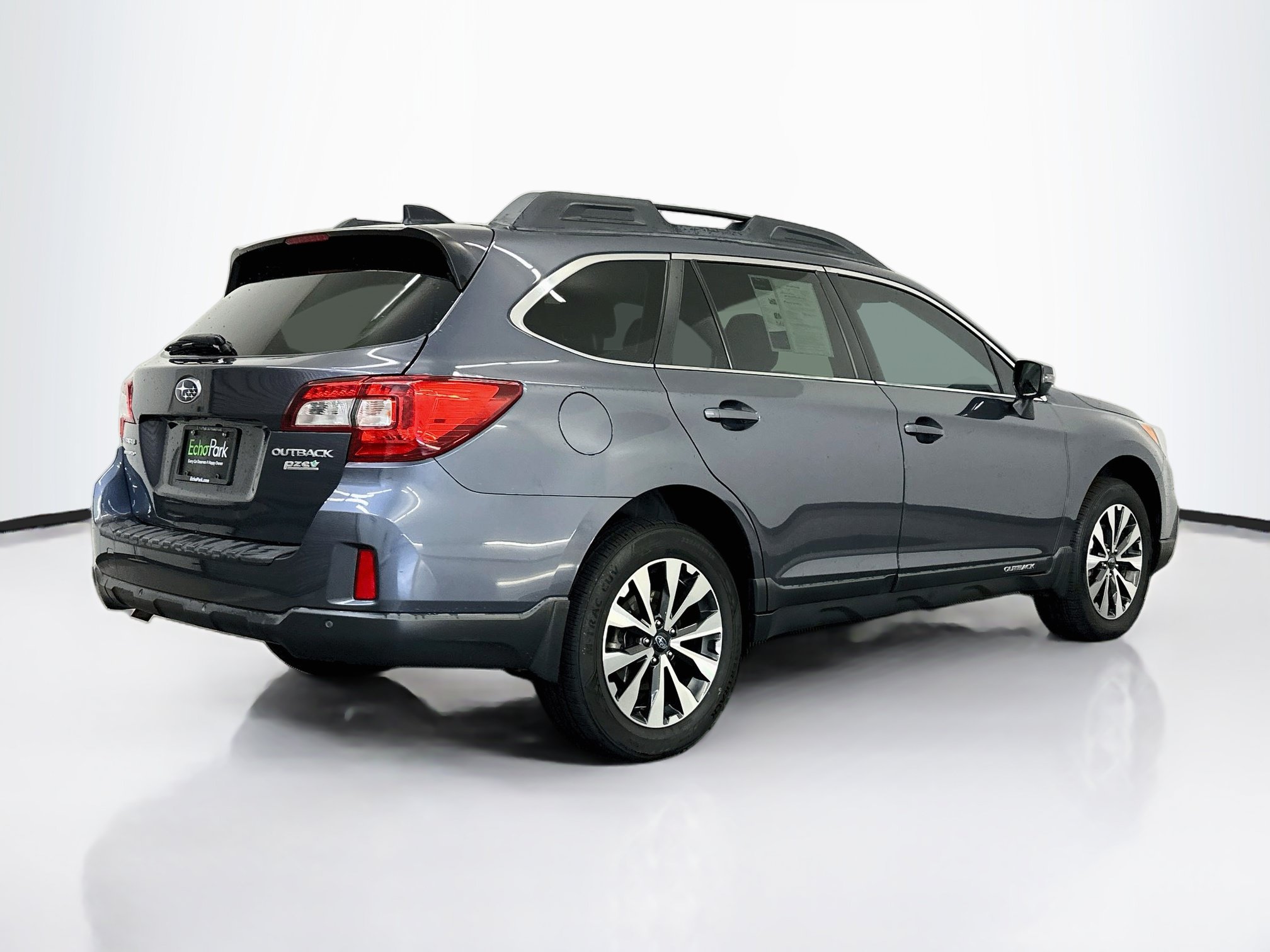 Used 2017 Subaru Outback 2.5i Limited AWD/4WD image 9