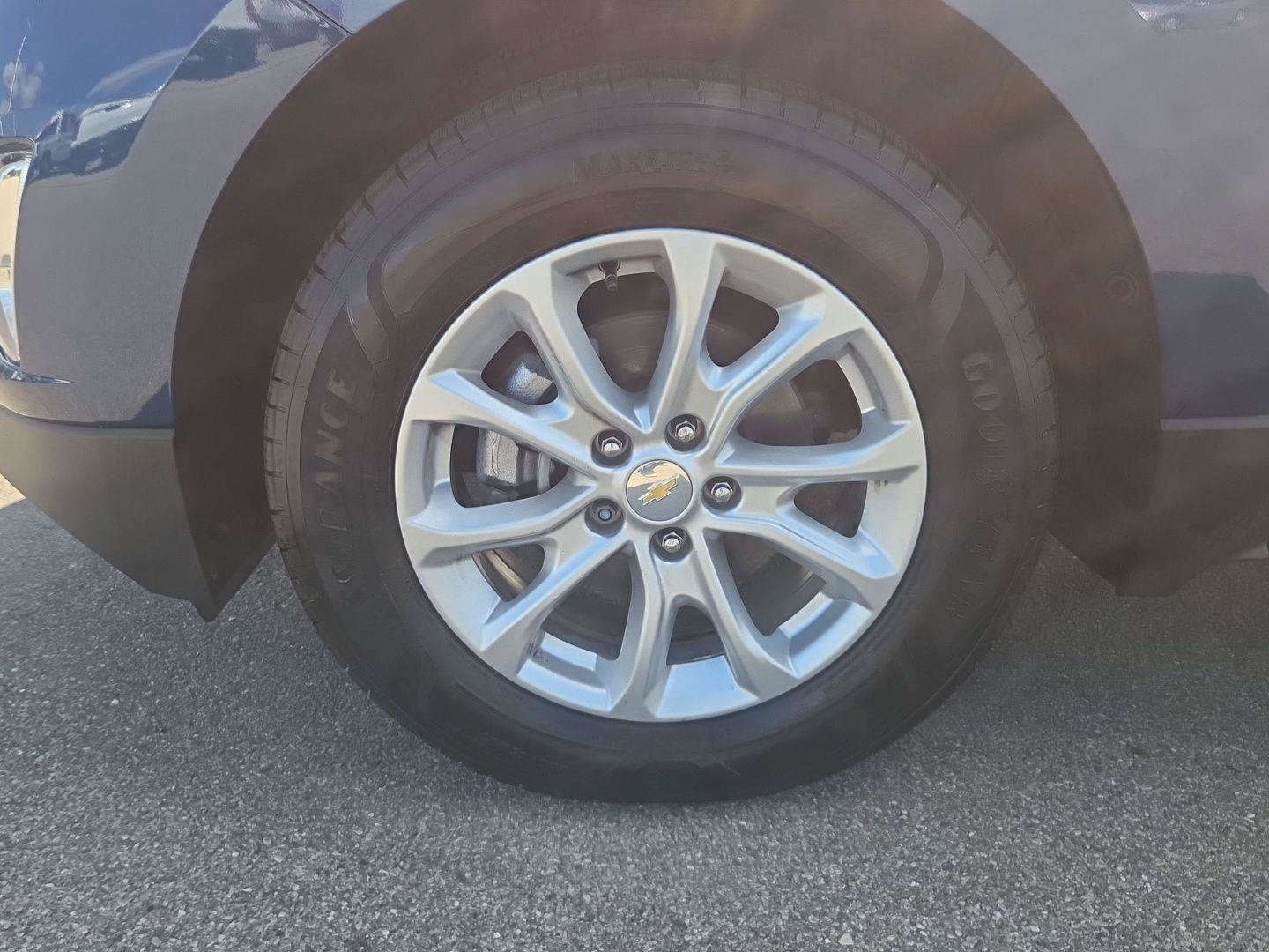 Used 2019 Chevrolet Equinox LT AWD/4WD image 11