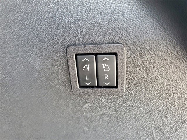 Used 2024 Buick Enclave Premium image 31