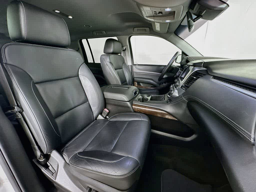 Used 2018 Chevrolet Suburban LT RWD image 15