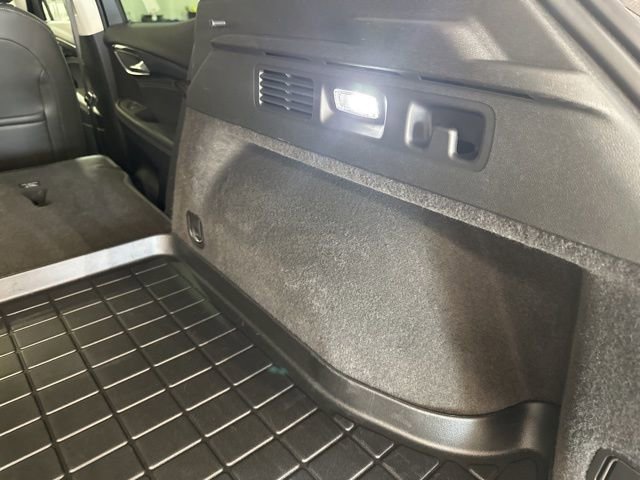 Used 2022 Buick Envision Essence w/ Safety Package image 54