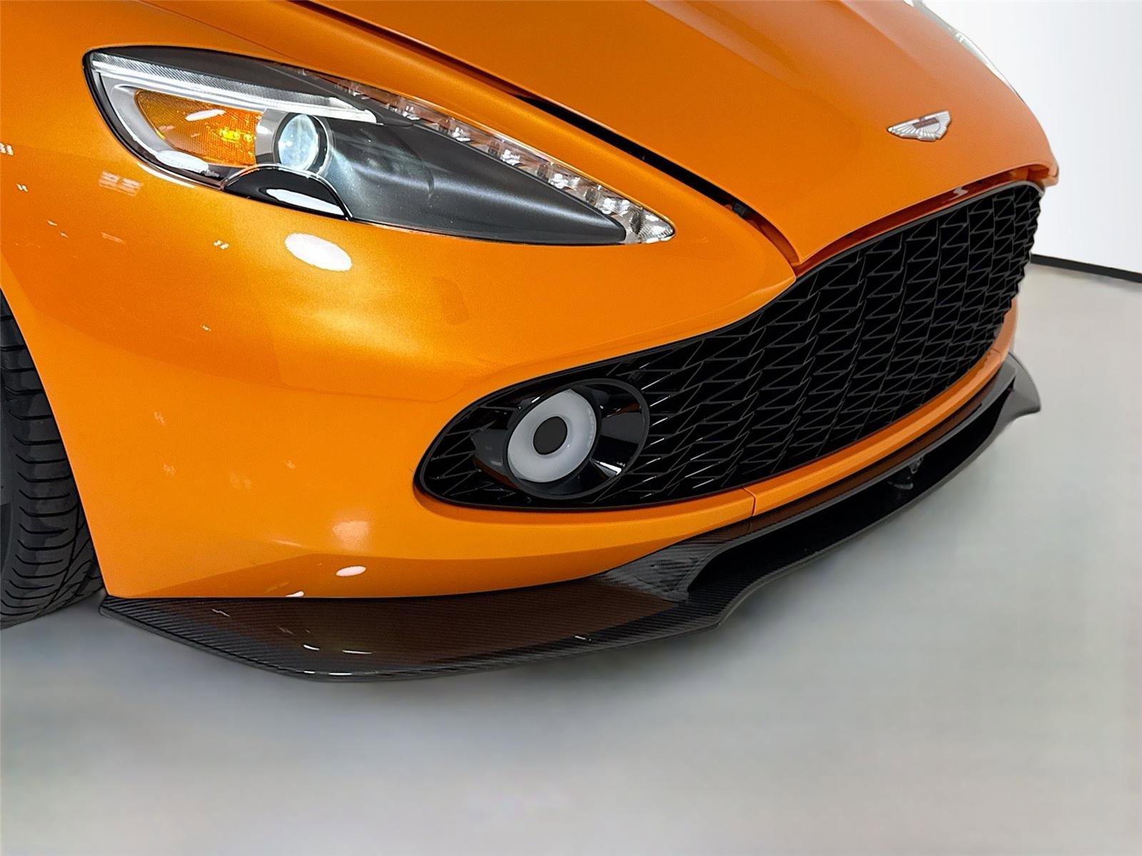 Used 2018 Aston Martin Vanquish Zagato image 35