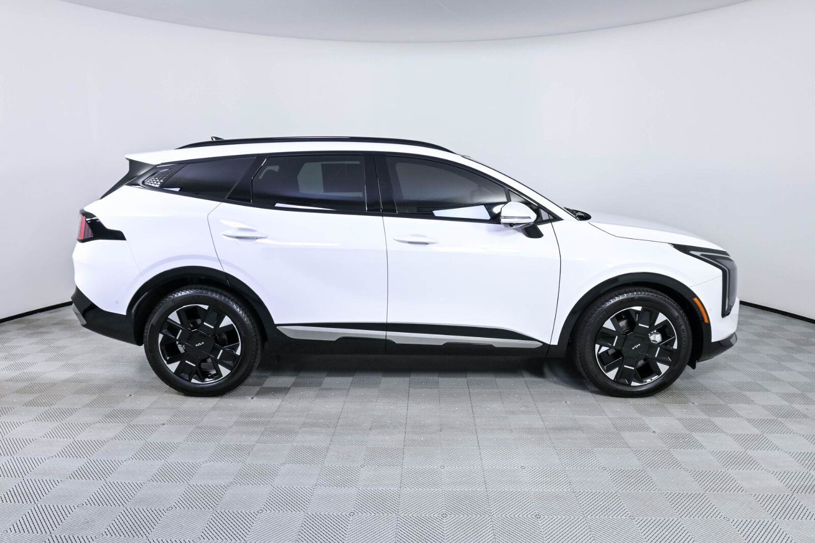 Used 2026 Kia Sportage SX FWD image 27
