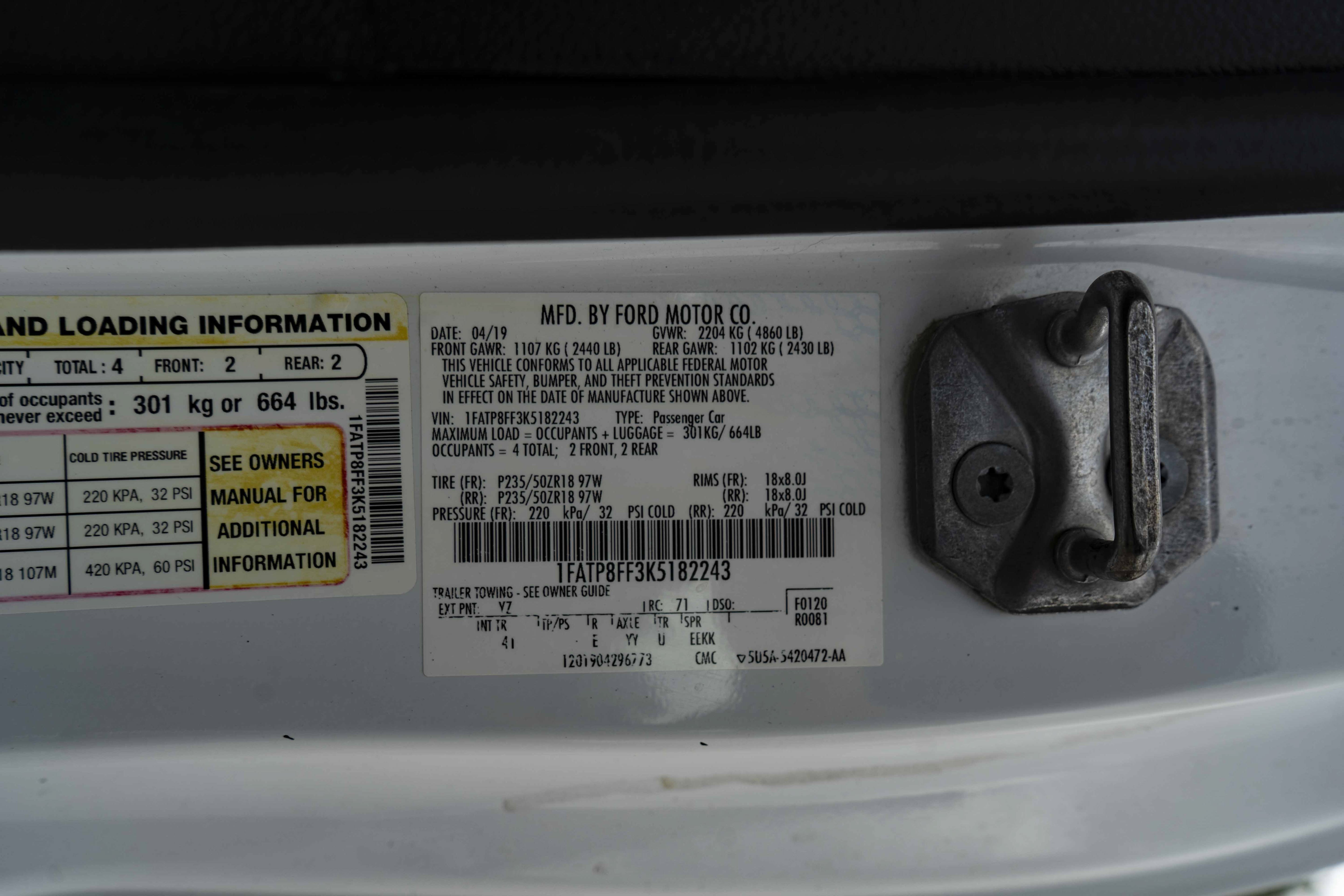 Used 2019 Ford Mustang GT Premium RWD image 40