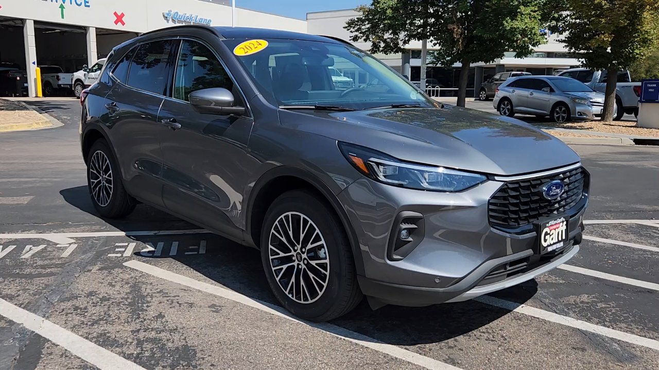 New 2024 Ford Escape SE w/ PHEV Premium Package image 12