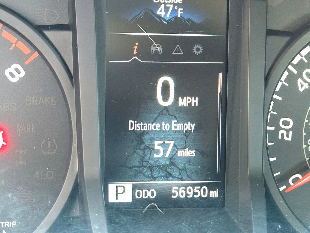 Used 2018 Toyota Tacoma SR w/ SR Convenience Package image 14