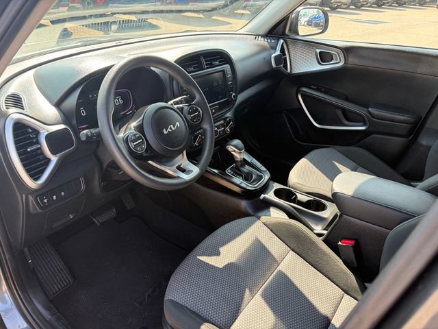 Certified 2024 Kia Soul LX w/ Option Group 015 FWD image 7