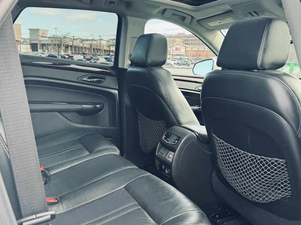 Used 2015 Cadillac SRX Premium image 24