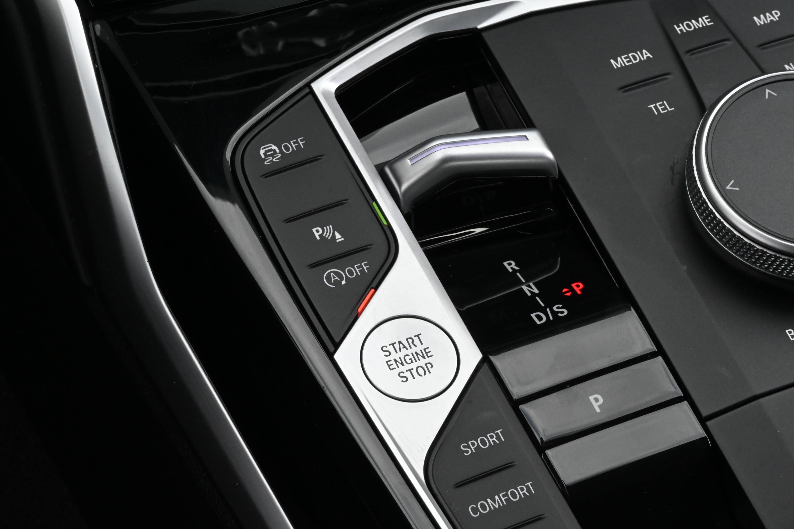 Certified 2024 BMW 330i Sedan w/ Premium Package image 19