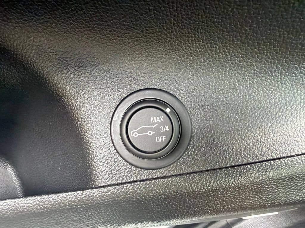 Used 2016 Buick Envision Premium AWD/4WD image 40