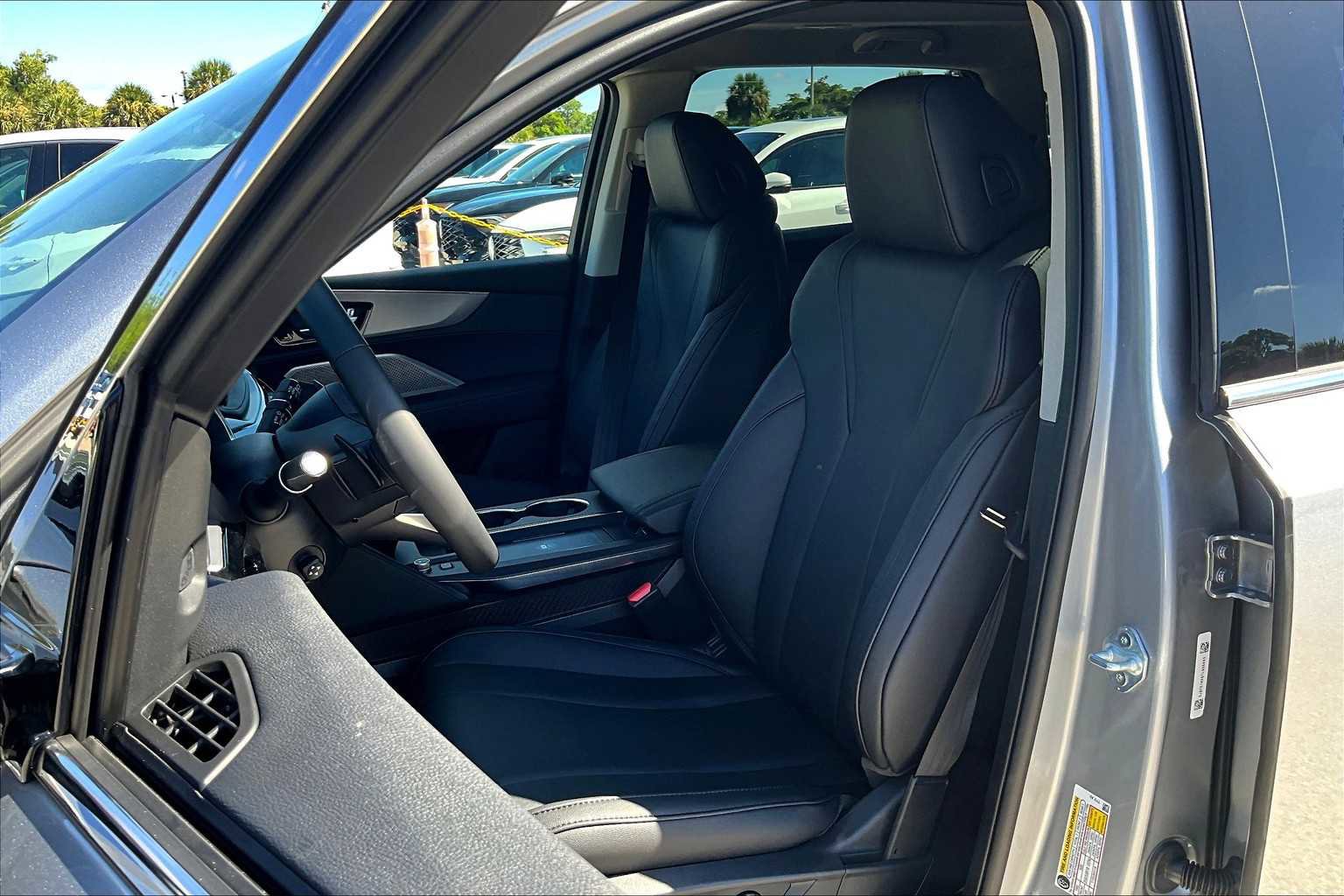 Certified 2026 Acura MDX SH-AWD image 9