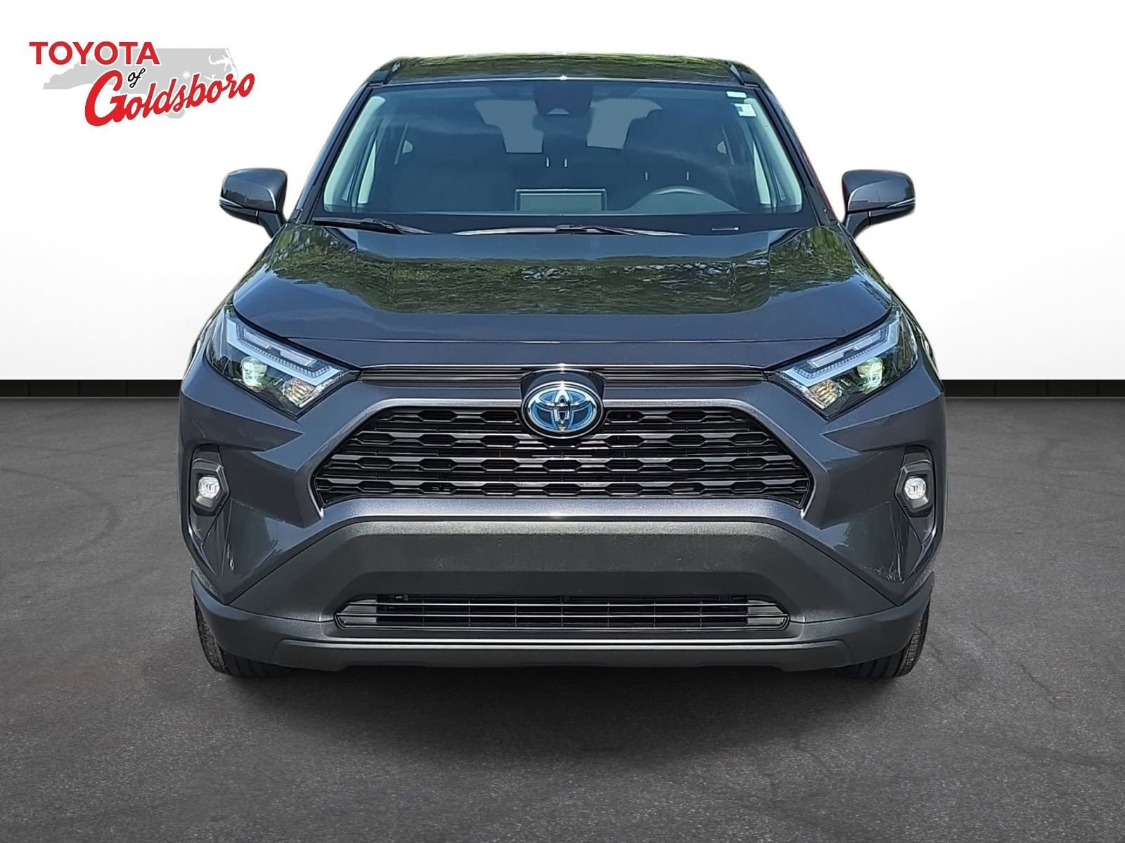 Used 2024 Toyota RAV4 XLE Premium image 2