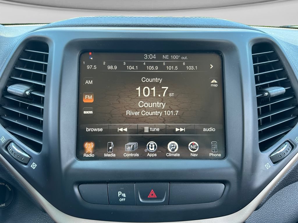 Used 2016 Jeep Cherokee 75th Anniversary AWD/4WD image 21
