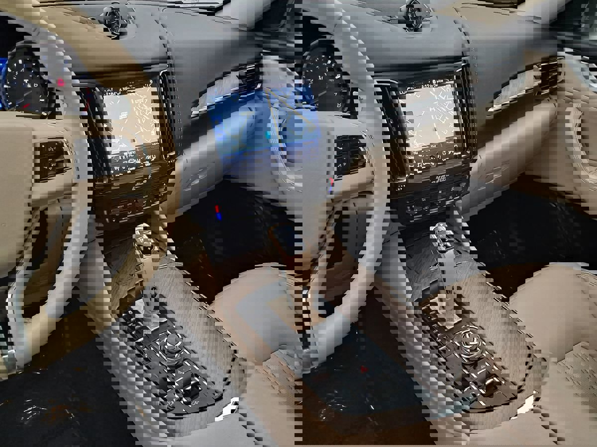 Used 2019 Maserati Levante S image 15