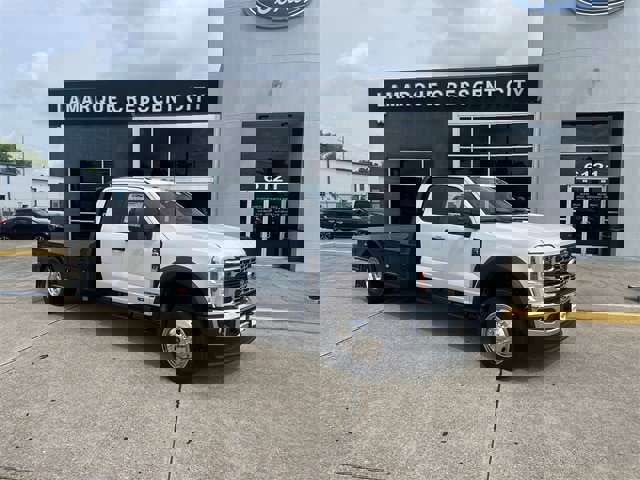 New 2025 Ford F550 4x4 SuperCab Super Duty image 1