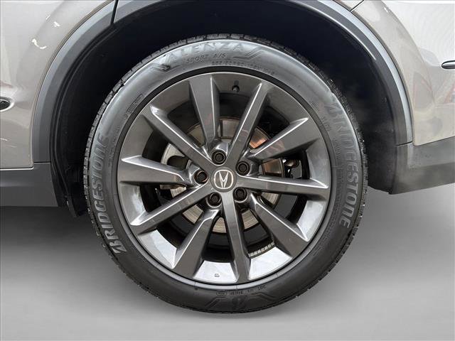 Used 2025 Acura MDX A-Spec AWD/4WD image 9