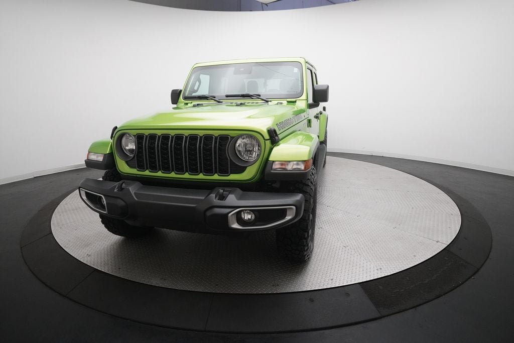 Used 2025 Jeep Gladiator Sport AWD/4WD image 12