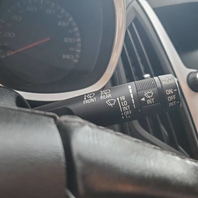 Used 2017 Chevrolet Equinox LT w/ Convenience Package image 24