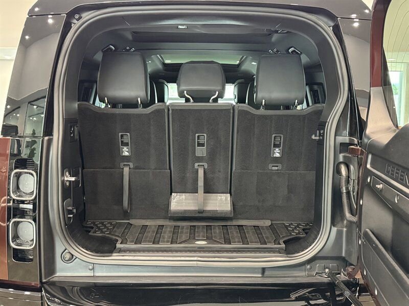 Used 2023 Land Rover Defender 130 X image 45