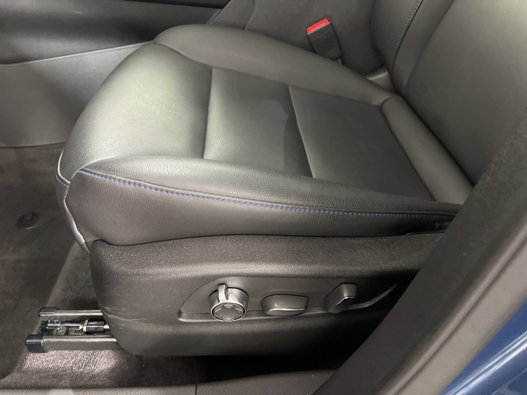Used 2025 Cadillac XT4 Sport w/ Cold Weather Package image 16