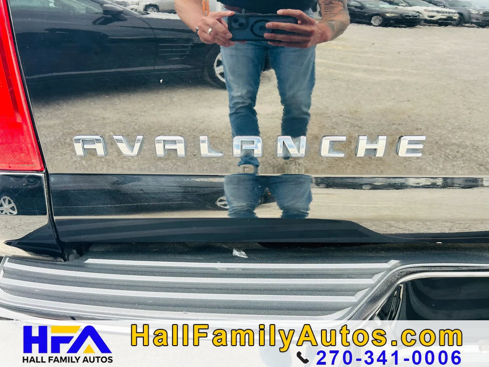 Used 2011 Chevrolet Avalanche LS w/ Convenience Package image 24