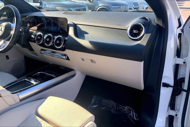 Used 2025 Mercedes-Benz GLA 250 4MATIC image 14