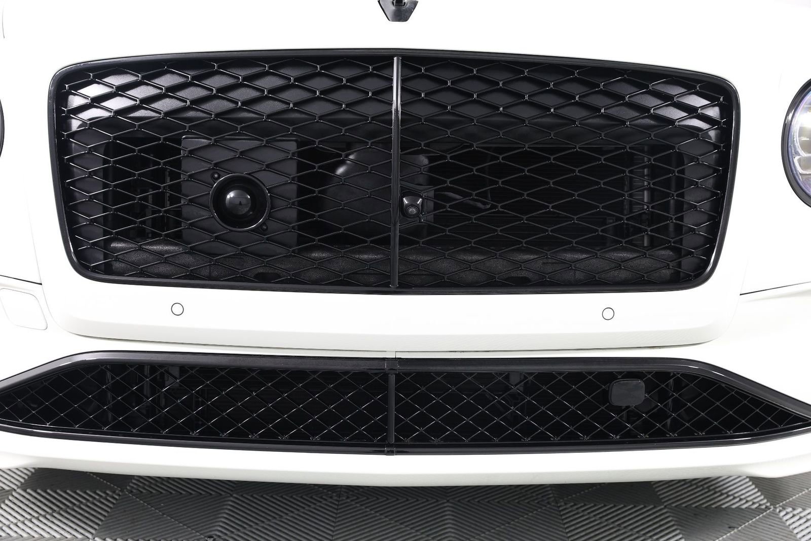 New 2025 Bentley Flying Spur Plug-In Hybrid image 11