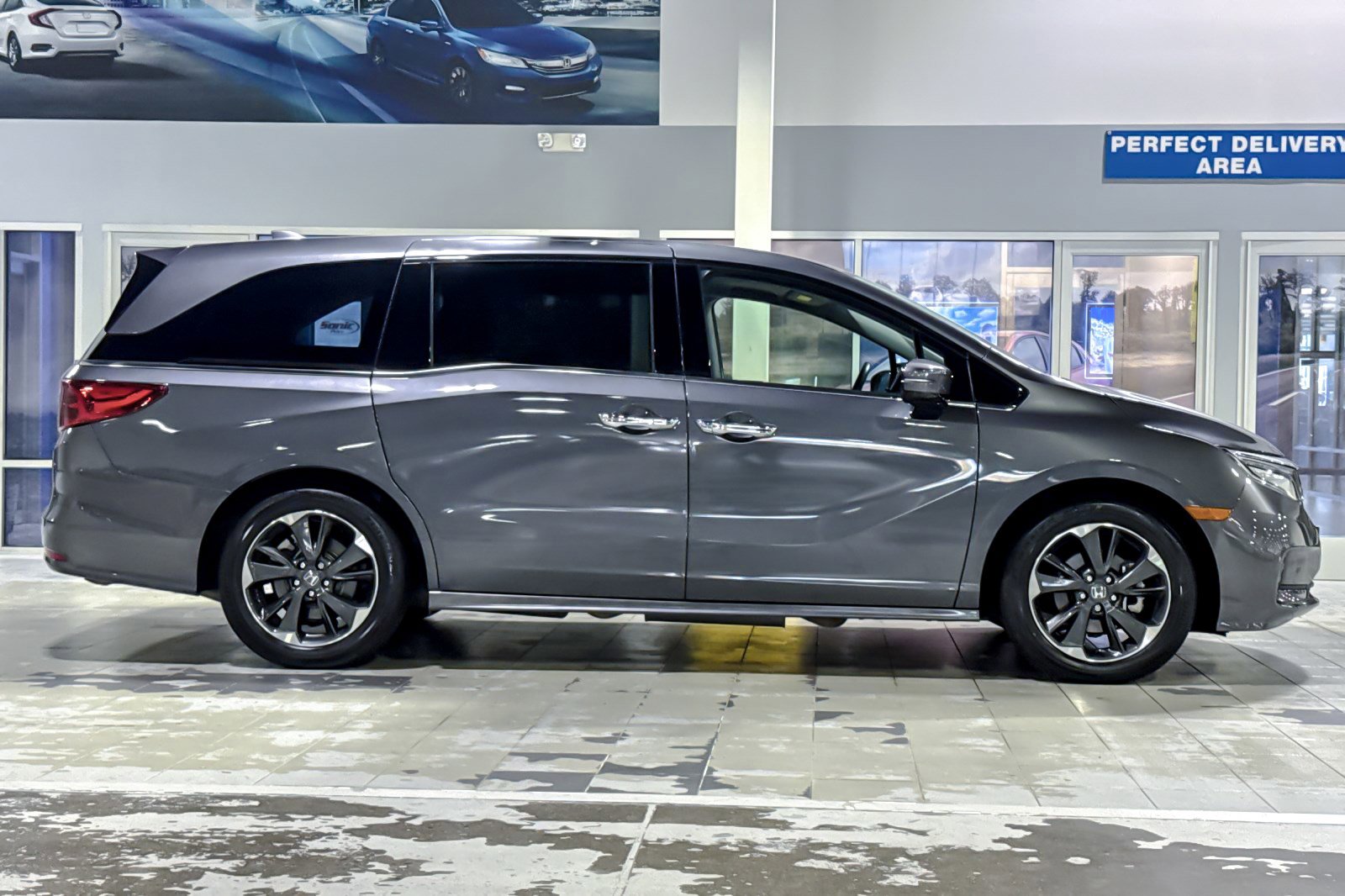 Certified 2024 Honda Odyssey Elite image 8
