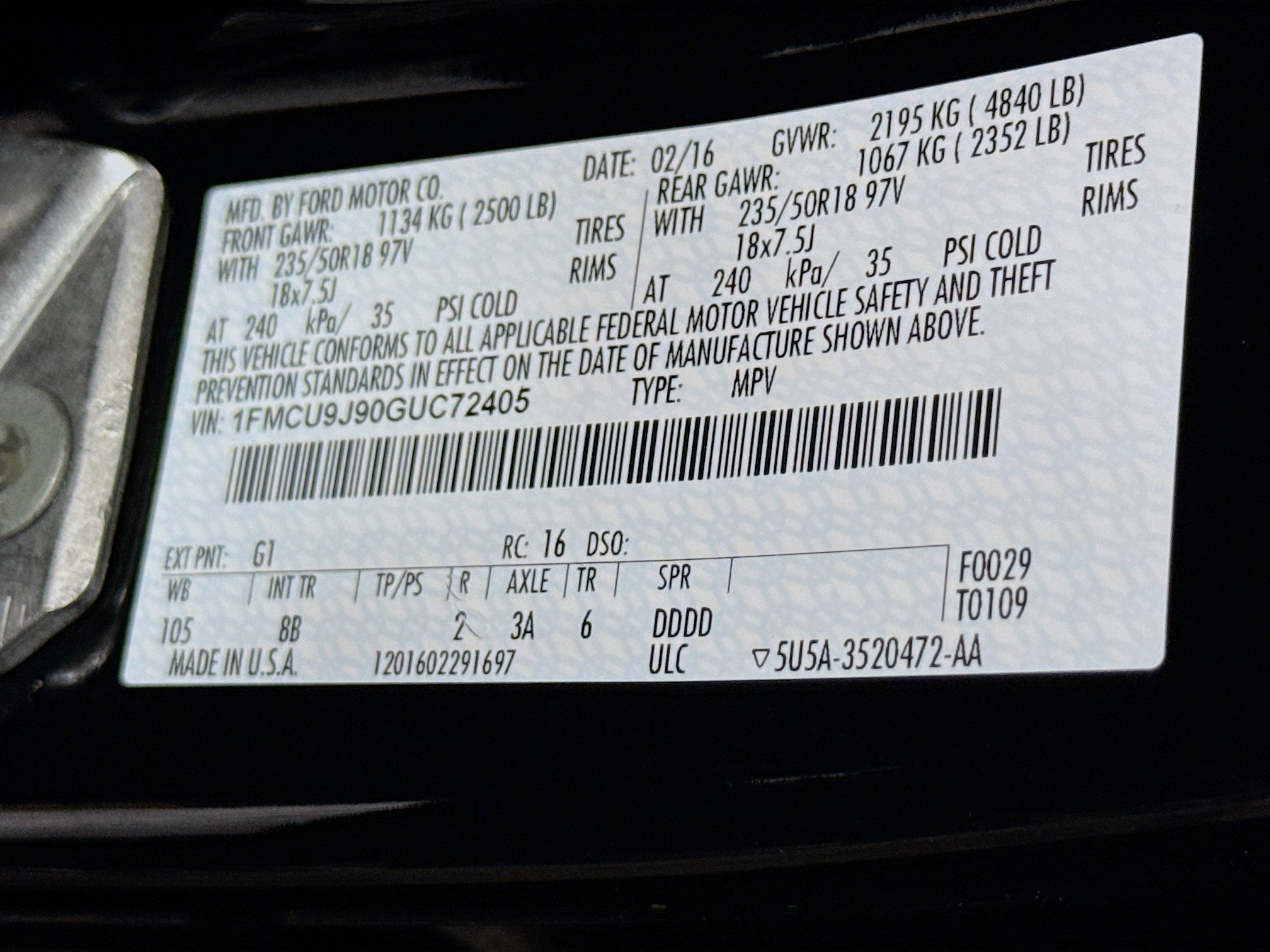 Used 2016 Ford Escape Titanium w/ Equipment Group 301A AWD/4WD image 40