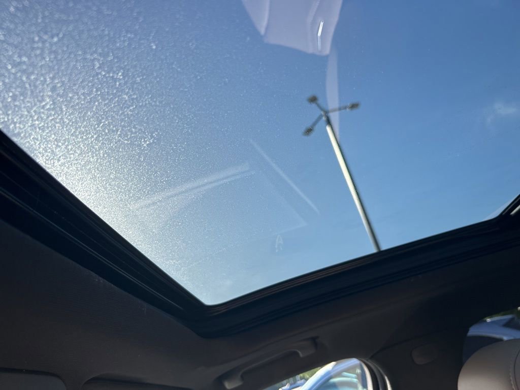 Used 2024 Cadillac XT4 Premium Luxury w/ Technology Package AWD/4WD image 20