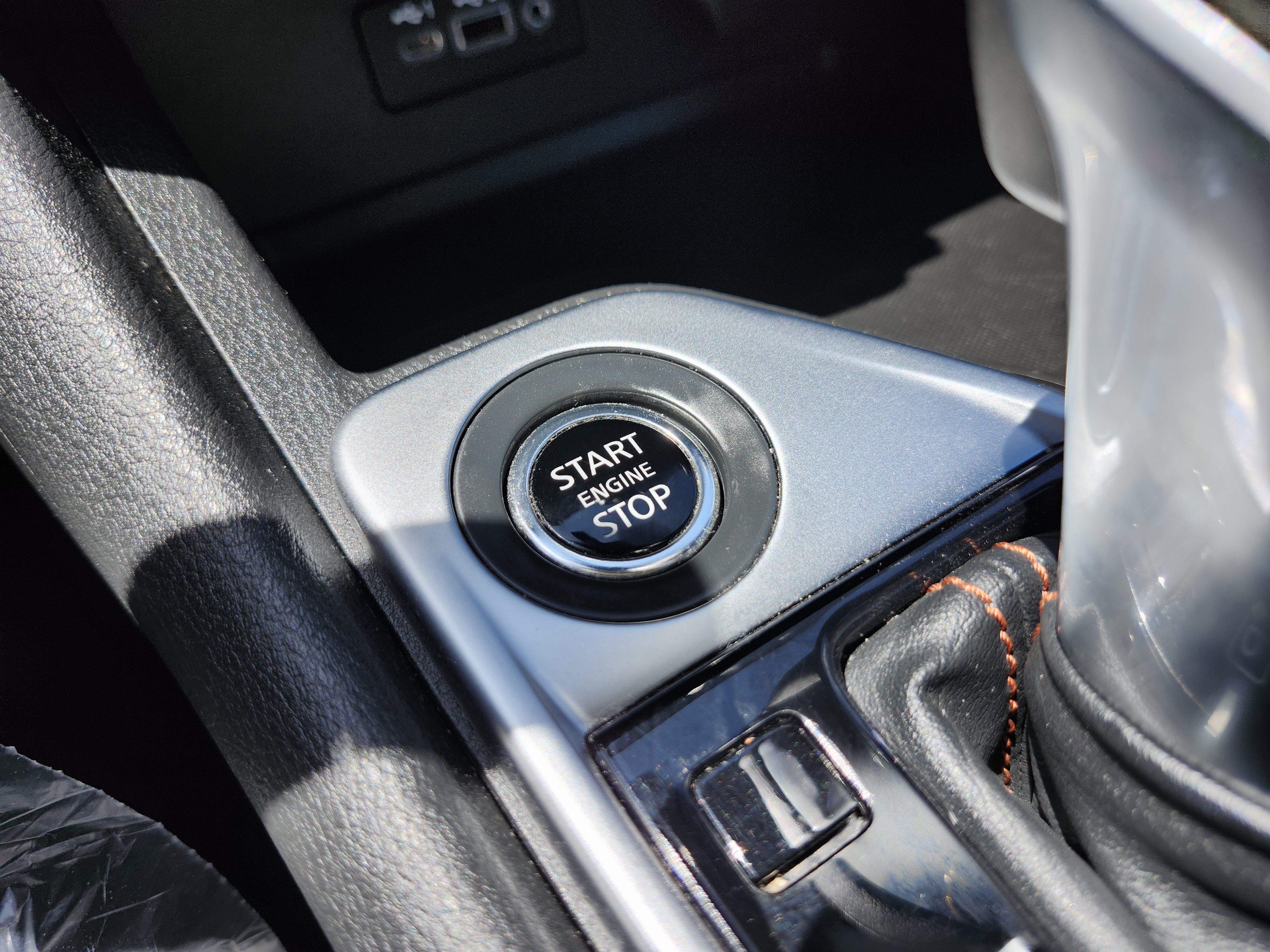 Used 2023 Nissan Sentra SR w/ Midnight Edition Package FWD image 7