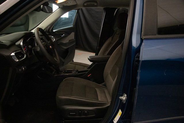 Used 2021 Chevrolet TrailBlazer LT w/ Convenience Package AWD/4WD image 24